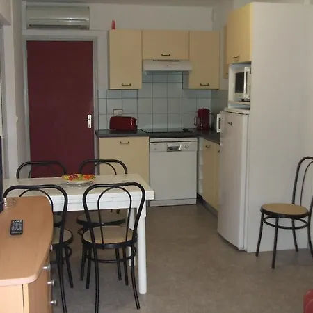 Les Pavillons Du Rooy Apartment Salies-de-Bearn Room photo