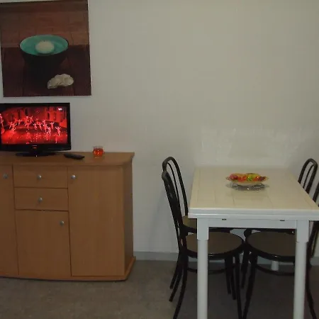 Les Pavillons Du Rooy Apartment Salies-de-Bearn Room photo